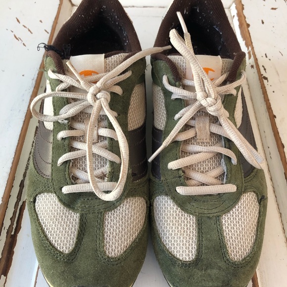 Champion Men’s Sneakers - Picture 2 of 8